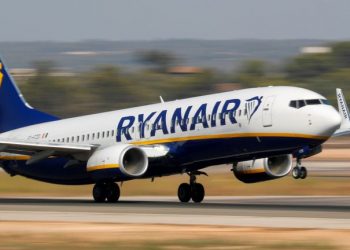 dimensiune bagaj ryanair