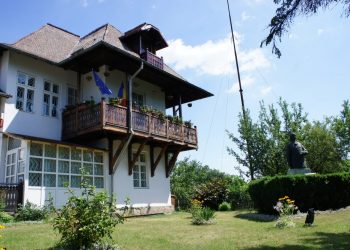 obiective turistice campina