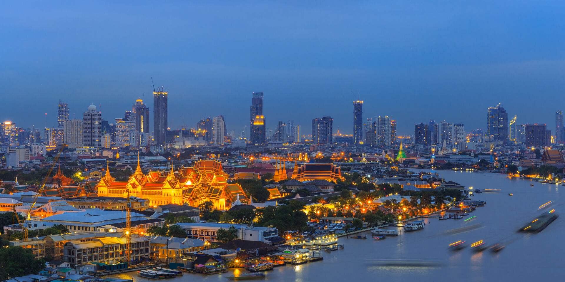 Pierde-te in haosul din Bangkok