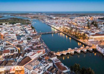 Tavira, o bijuterie a Algarvei – obiective turistice