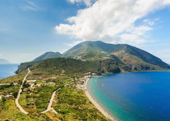 Insulele Eoliene si locurile sale spectaculoase – Partea a VI-a